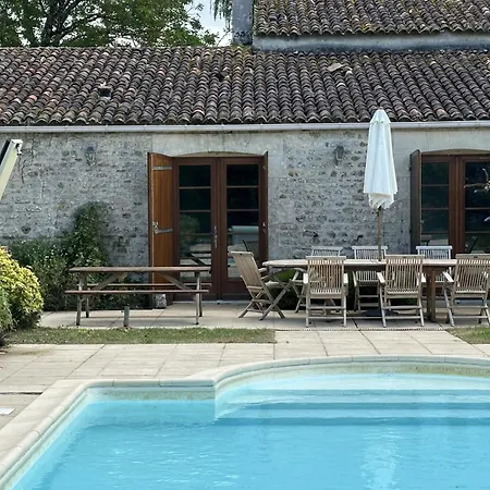 Holiday home Sleeps 12 - Pool Table Tennis Parking