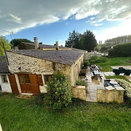 Sleeps 12 - Pool Table Tennis Parking *